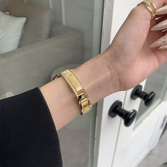 ✨ Cynthia’s Spark: Pulsera con Diamantes